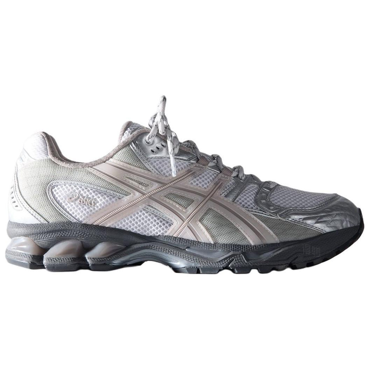 ASICS GEL-Nimbus 10.1 White Beige Silver Running Sneakers | Lightweight Low-Top Trainers for Men & Women